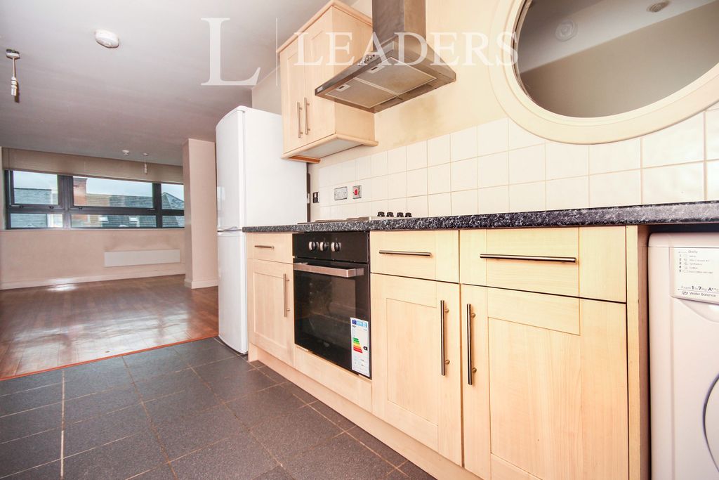 Property photo 2 of 12 07d64c87-59Ed-Ec11-B