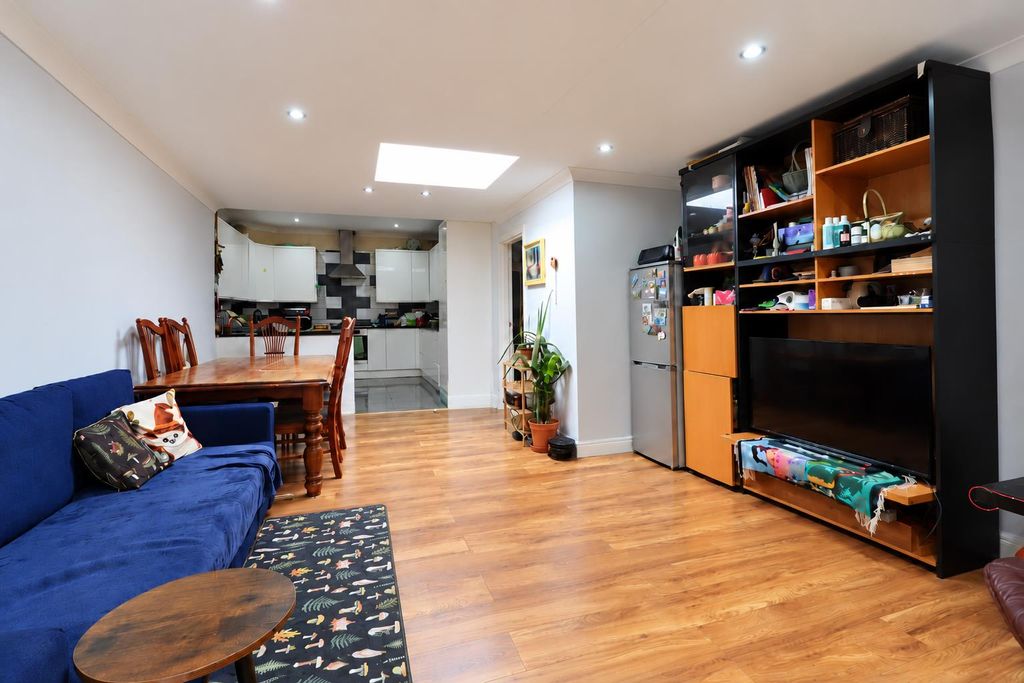 Property photo 3 of 16 Lounge/Kitchen/Diner