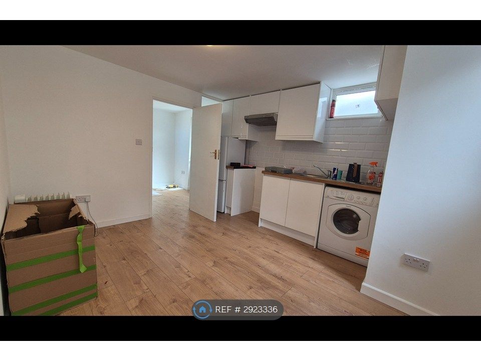 Property photo 1 of 3