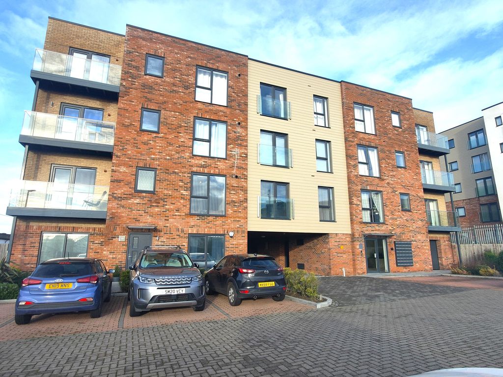 Property photo 1 of 11 Image