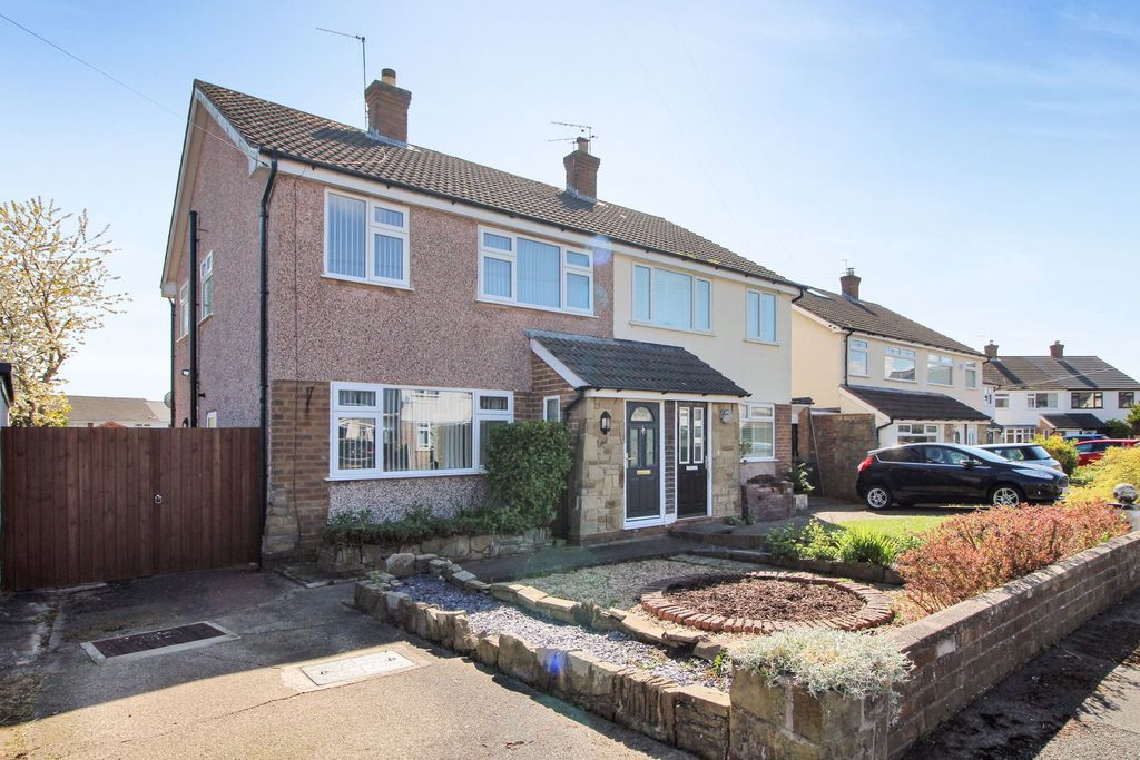 Property photo 1 of 25