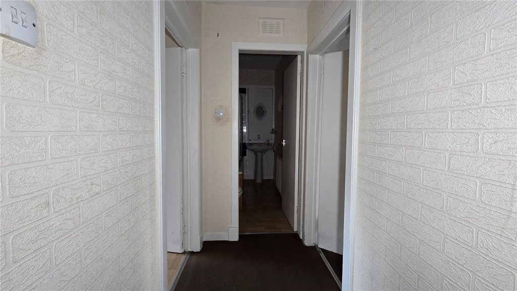 Property photo 2 of 9 Picture No. 07