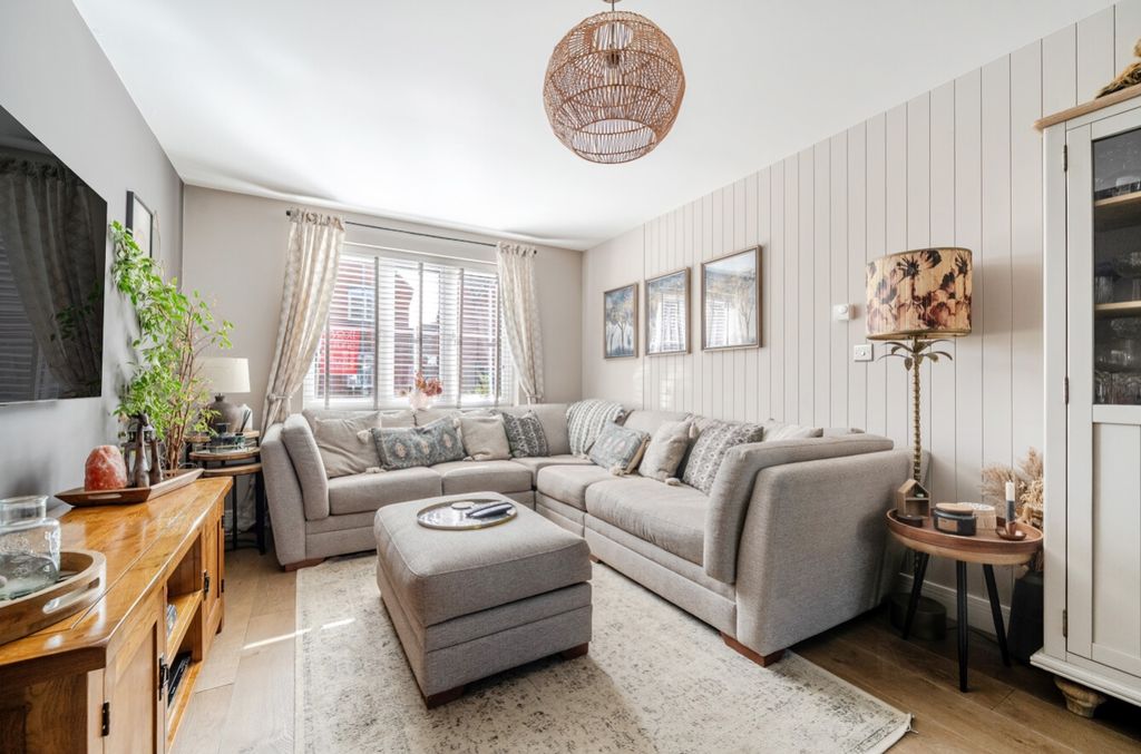 Property photo 2 of 21 1525162-27-1A0d347509525