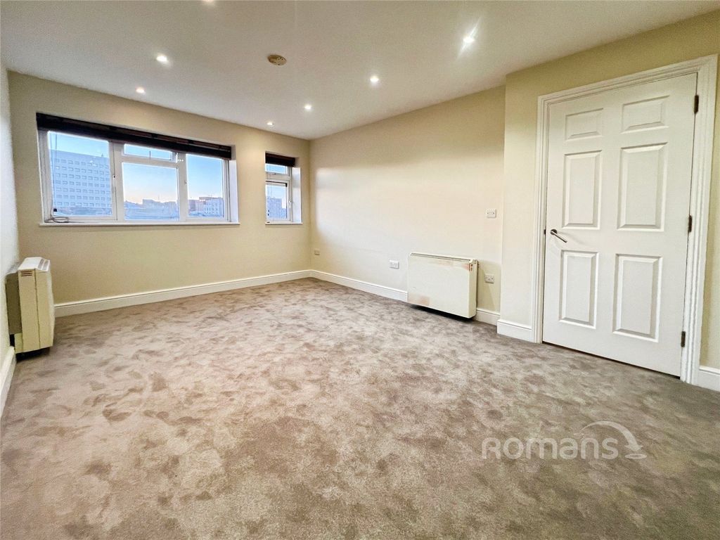 Property photo 2 of 15 Picture No. 03