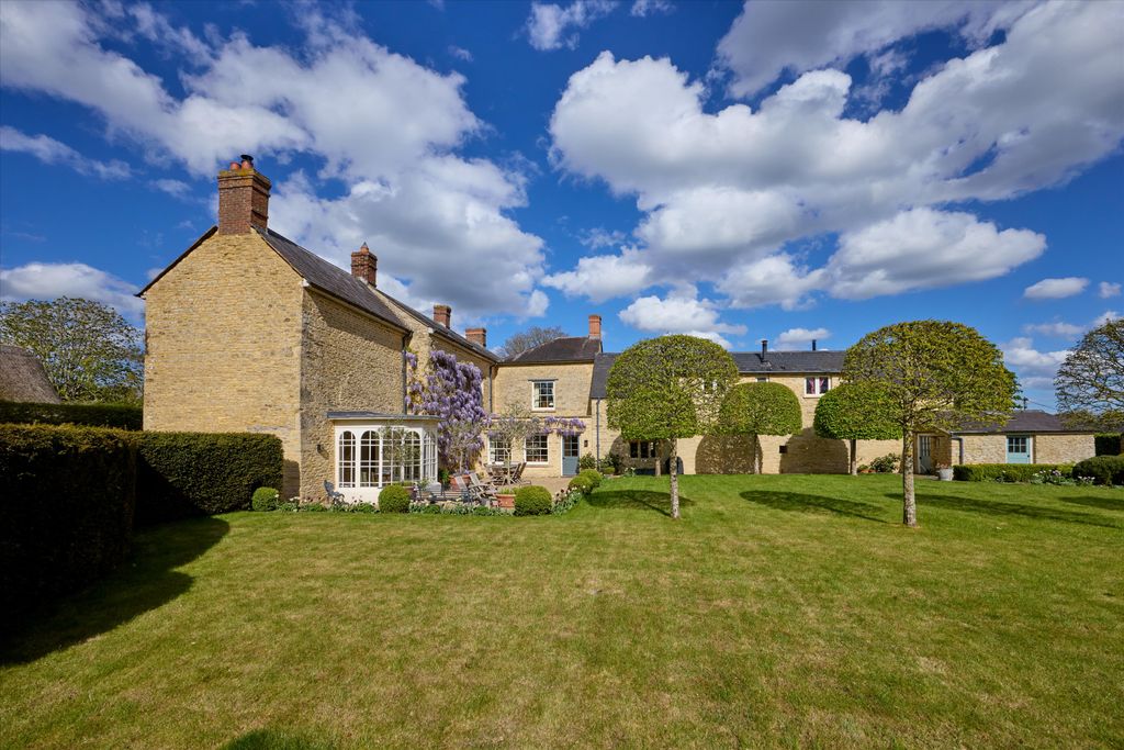 Property photo 1 of 20 Image