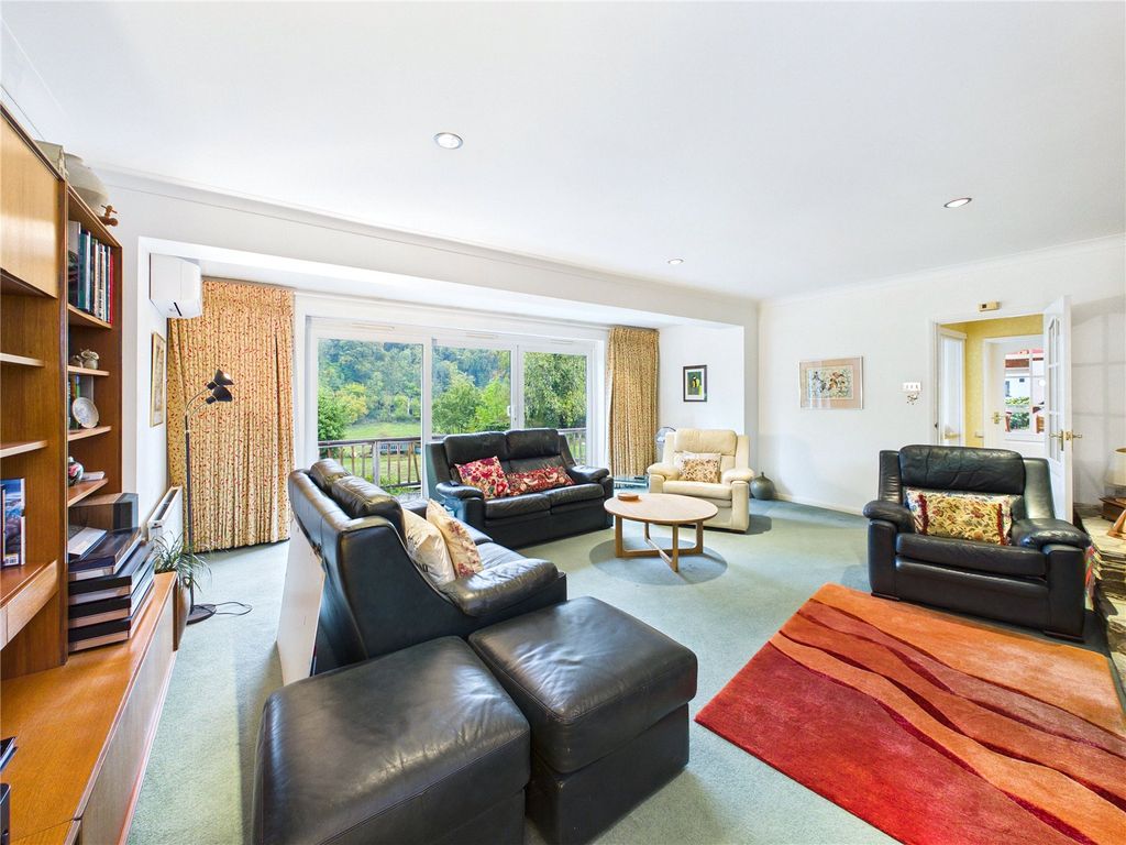 Property photo 3 of 25 Picture No. 17