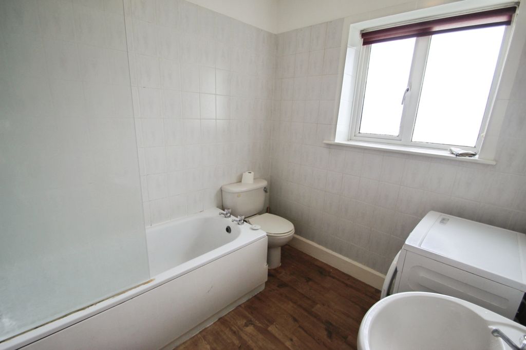 Property photo 3 of 3 Bathroom
