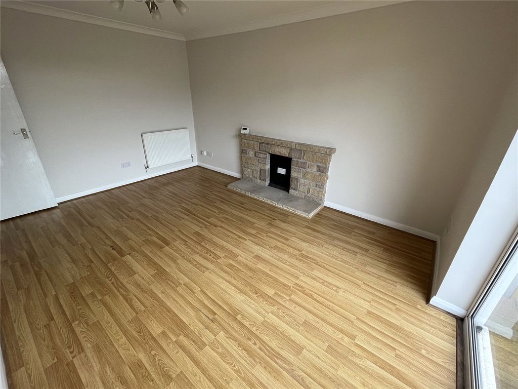 Property photo 3 of 9 Living Room
