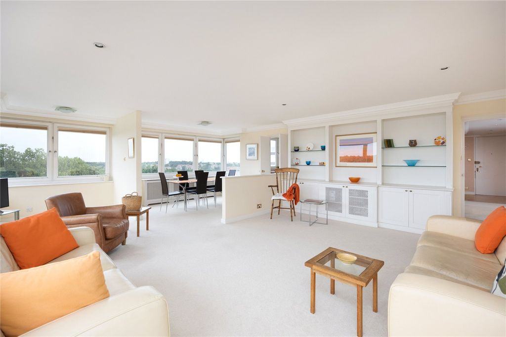 Property photo 1 of 11 Reception Room