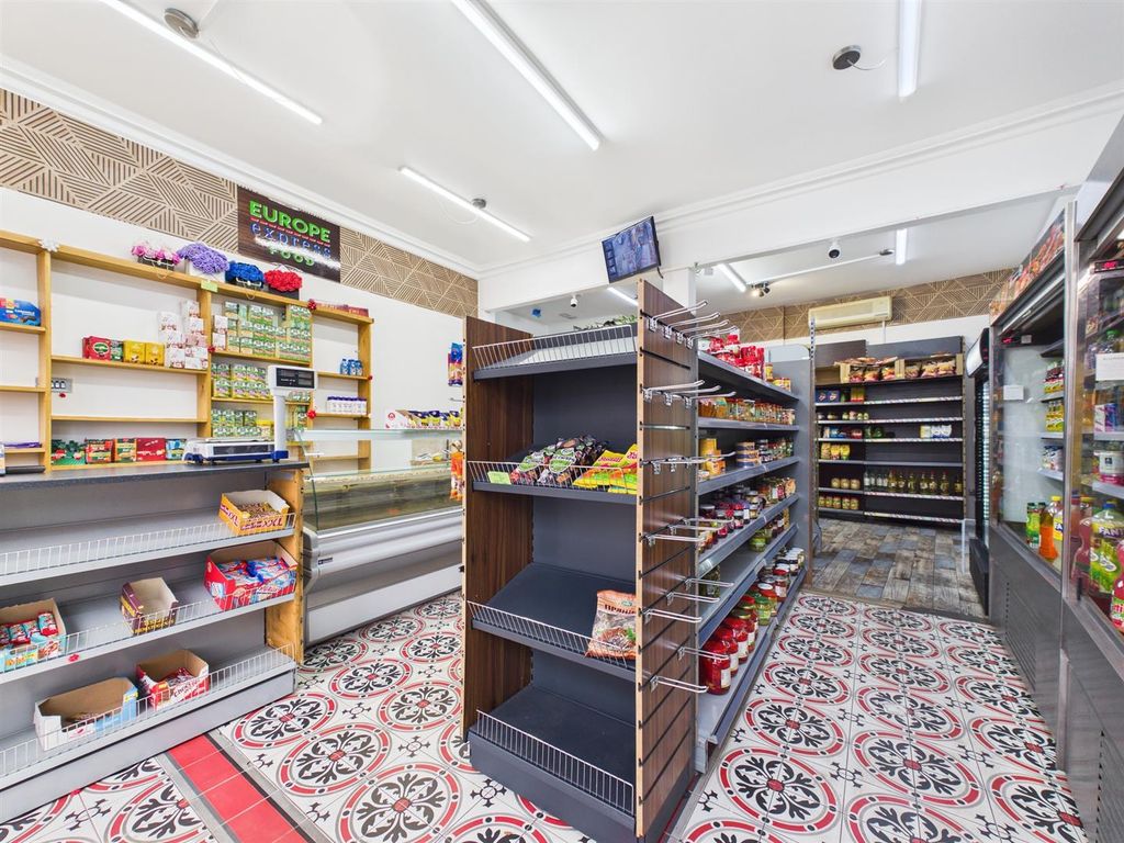 Property photo 3 of 11 Cam04237G0-Pr0279-Still004.Jpg