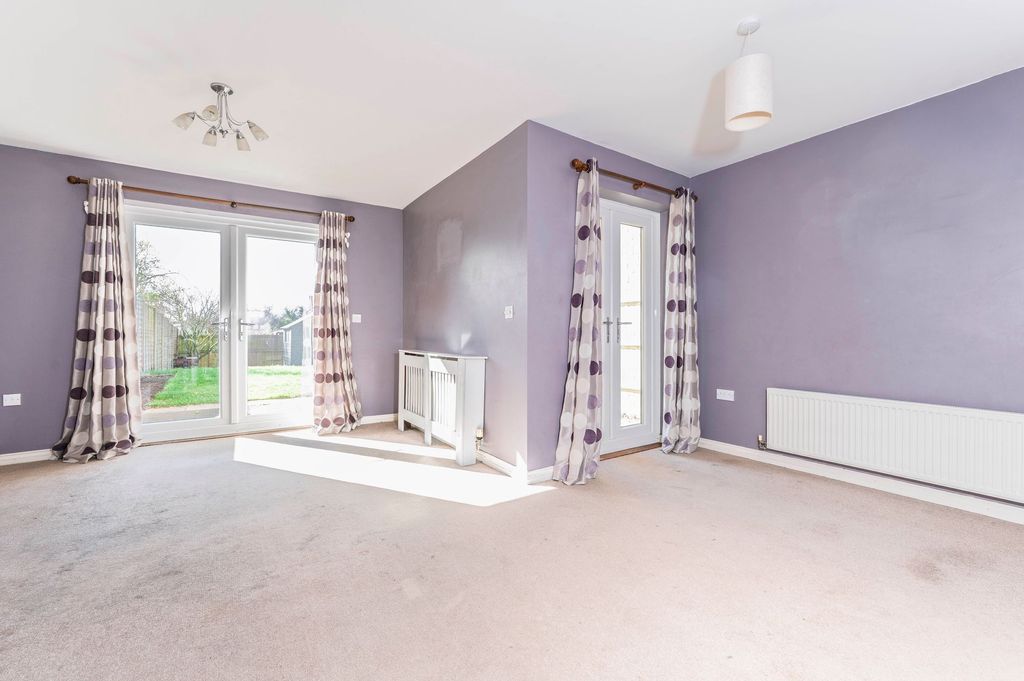 Property photo 2 of 15 Living Room