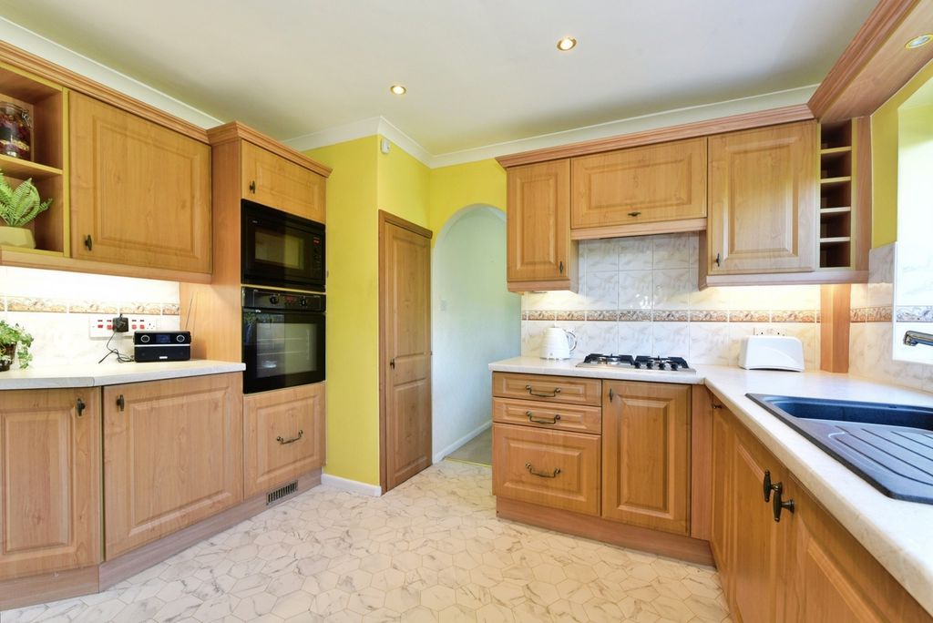 Property photo 2 of 19 Pbox-Img.Jpg