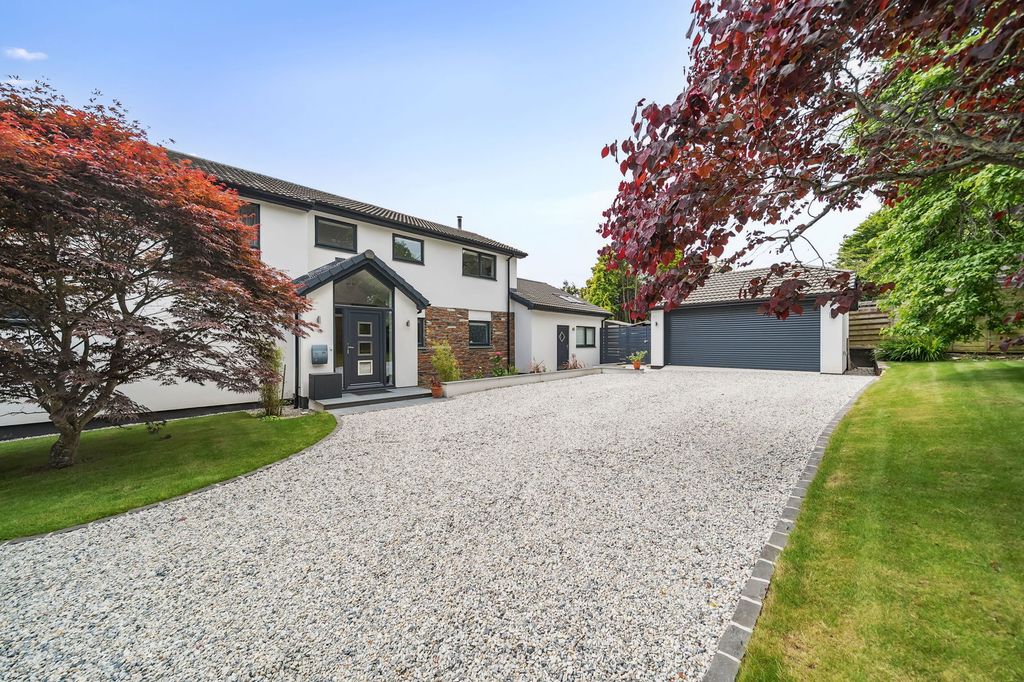 Property photo 1 of 24