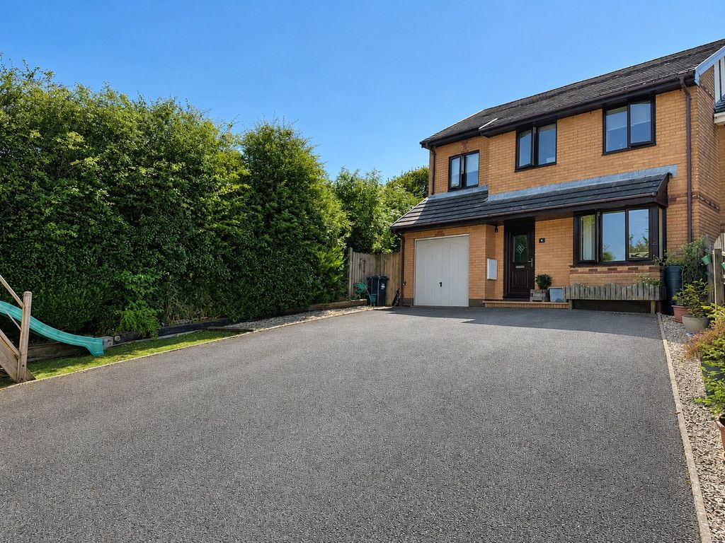 Property photo 1 of 16 Picture No. 23