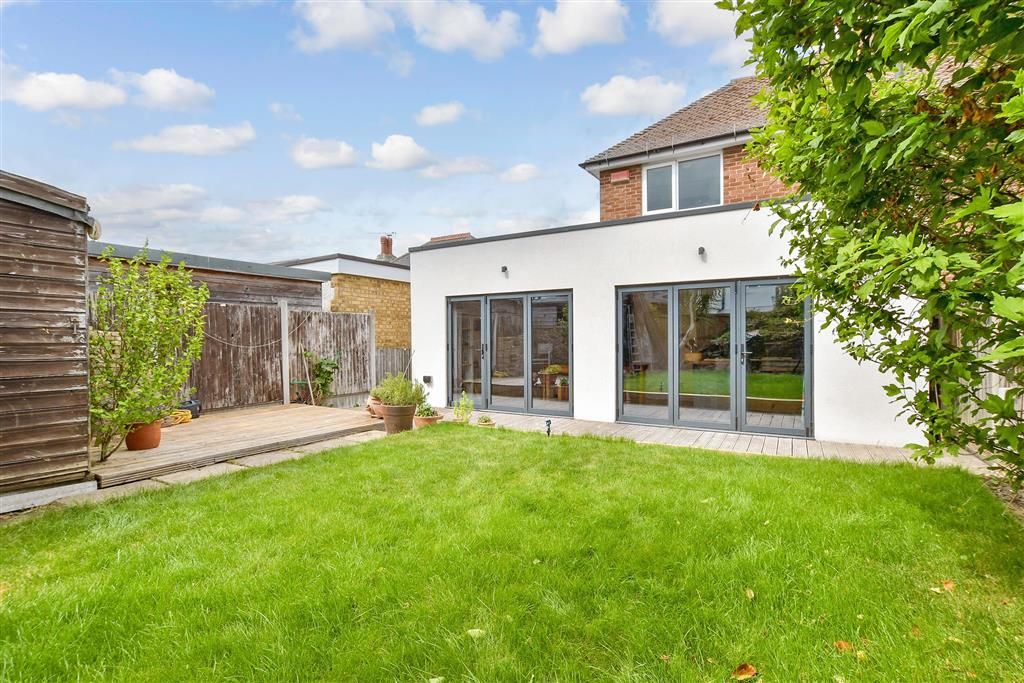 Property photo 1 of 19 Patio / Decking