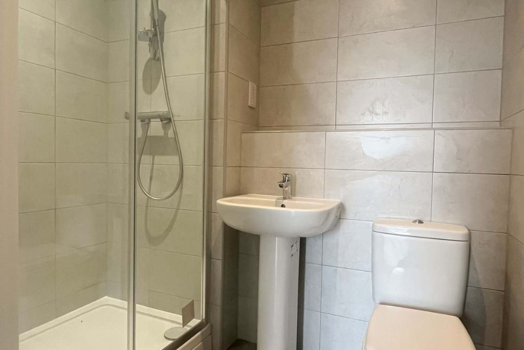 Property photo 3 of 6 4380722