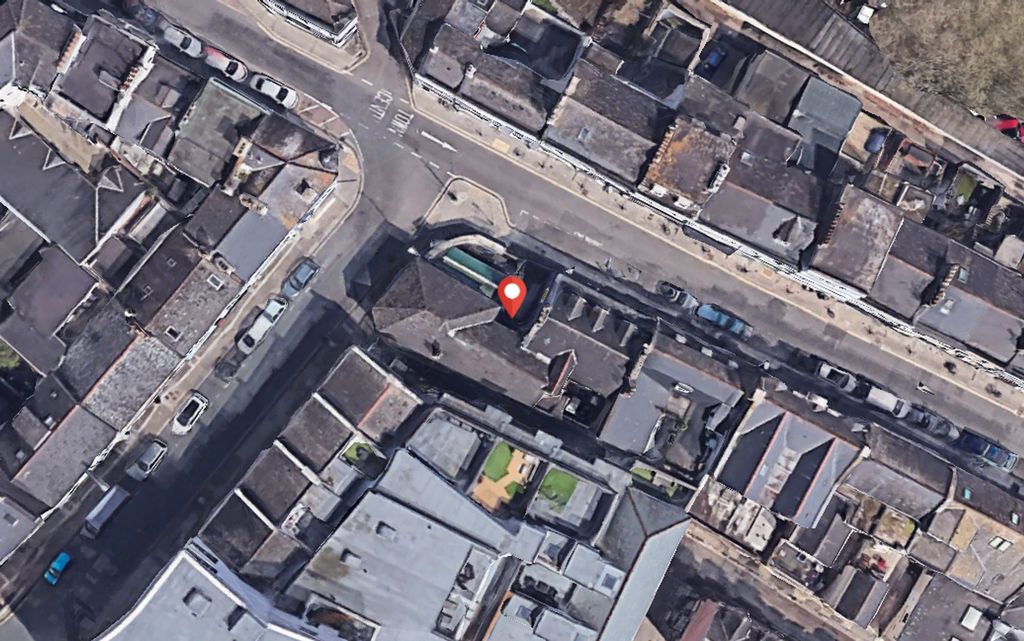 Property photo 3 of 9 Site Location