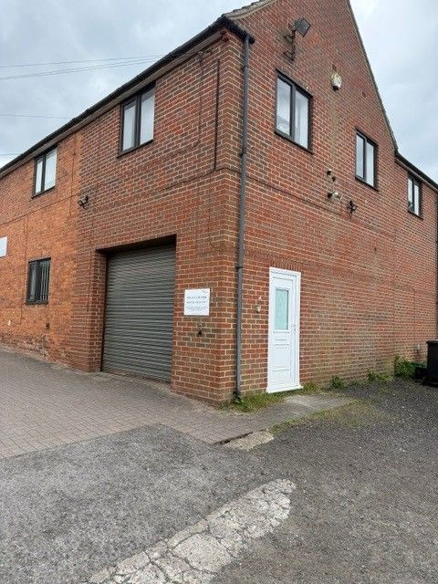 Property photo 1 of 3