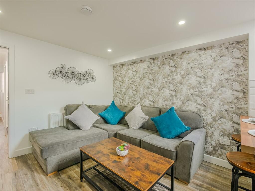 Property photo 2 of 6 Img_1588.Jpg