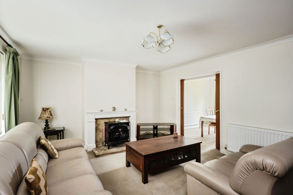 Property photo 3 of 21 Pbox-Img.Jpg