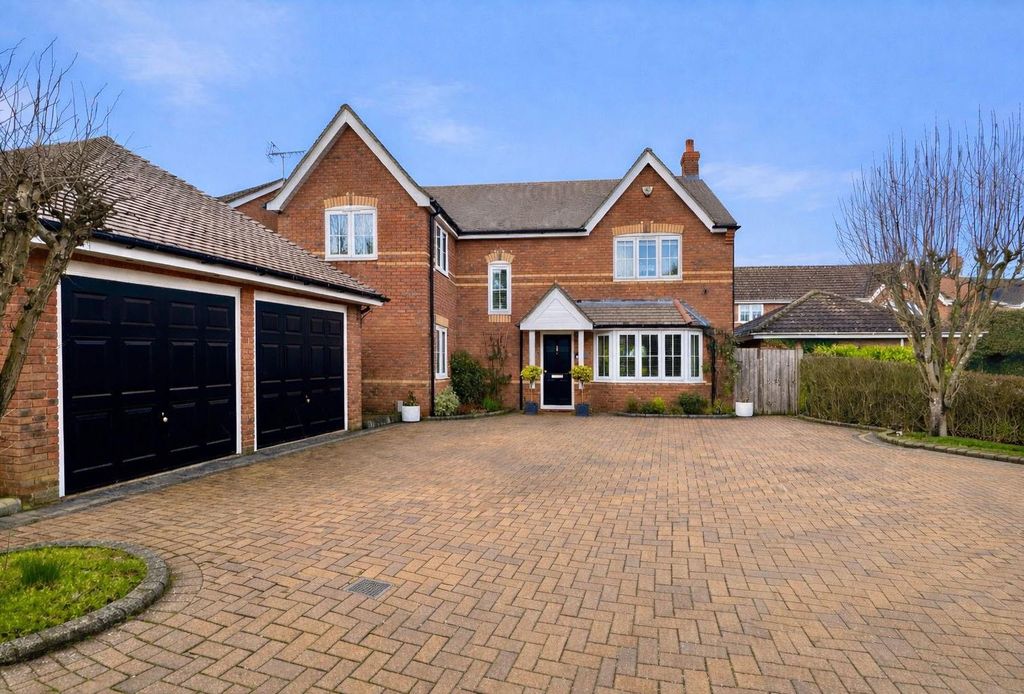 Property photo 1 of 27 Front.Jpg