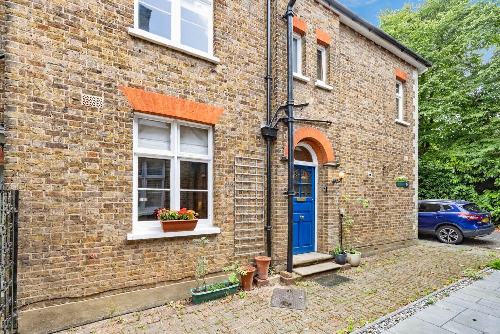 Property photo 1 of 17