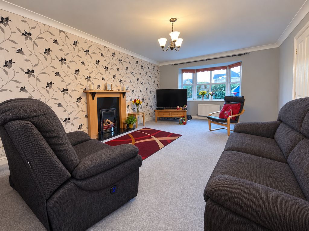 Property photo 3 of 18