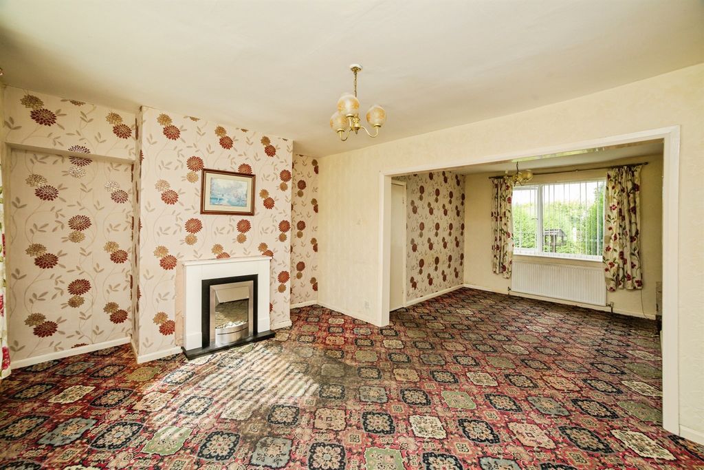 Property photo 3 of 13