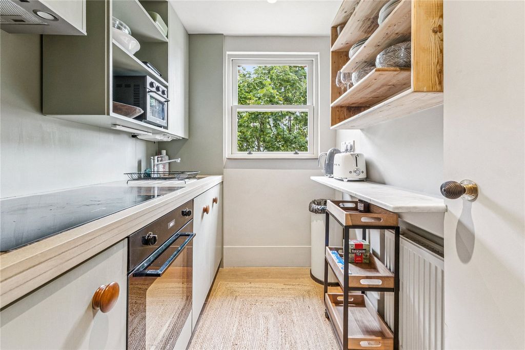 Property photo 2 of 14 Kitchen