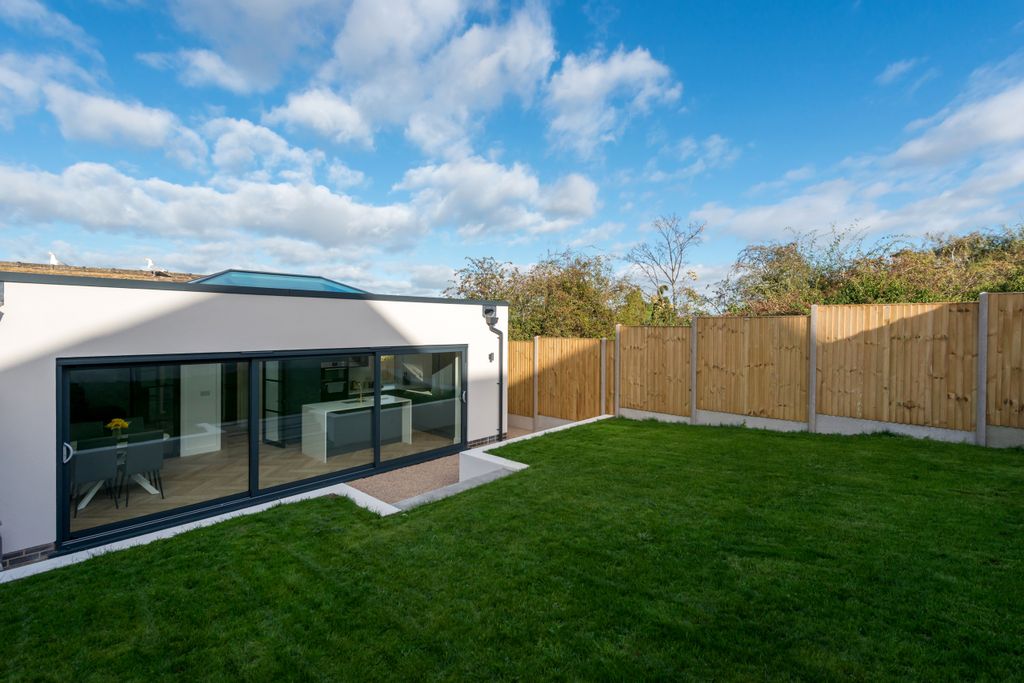 Property photo 2 of 21 Rear Garden