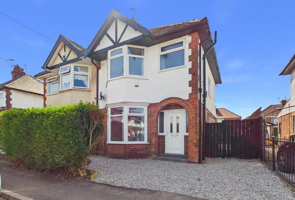 Property photo 1 of 13 3Â Bedroom Semi Detached For Sale