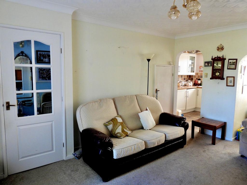 Property photo 3 of 10