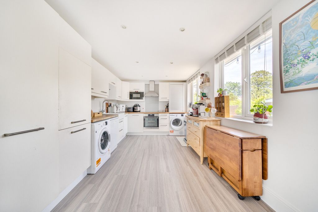 Property photo 2 of 21 1499422-8-6A6B2d6...