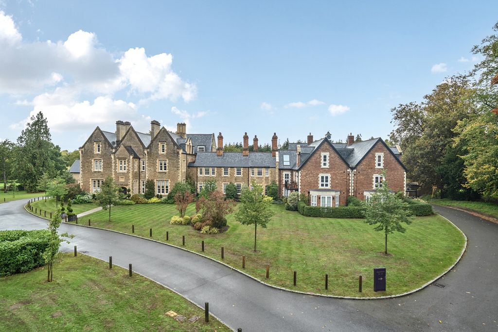 Property photo 1 of 26 Front Aspect