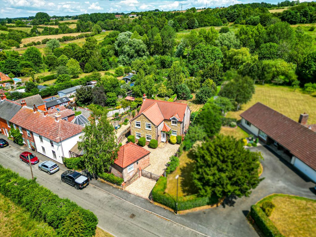 Property photo 2 of 23