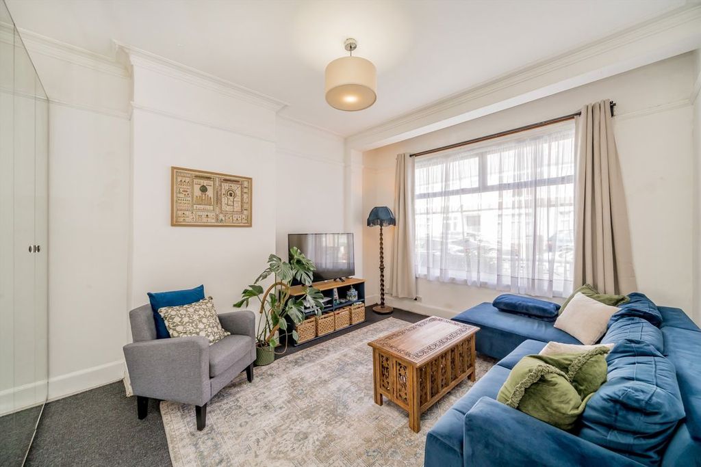 Property photo 1 of 7