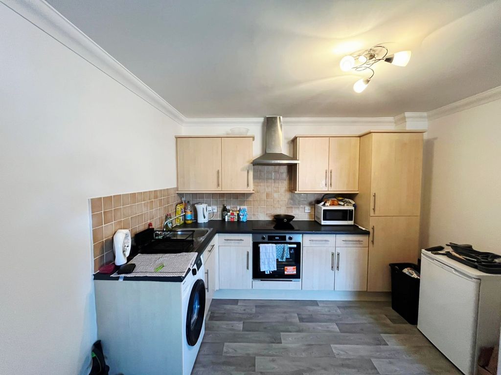 Property photo 2 of 7 Front