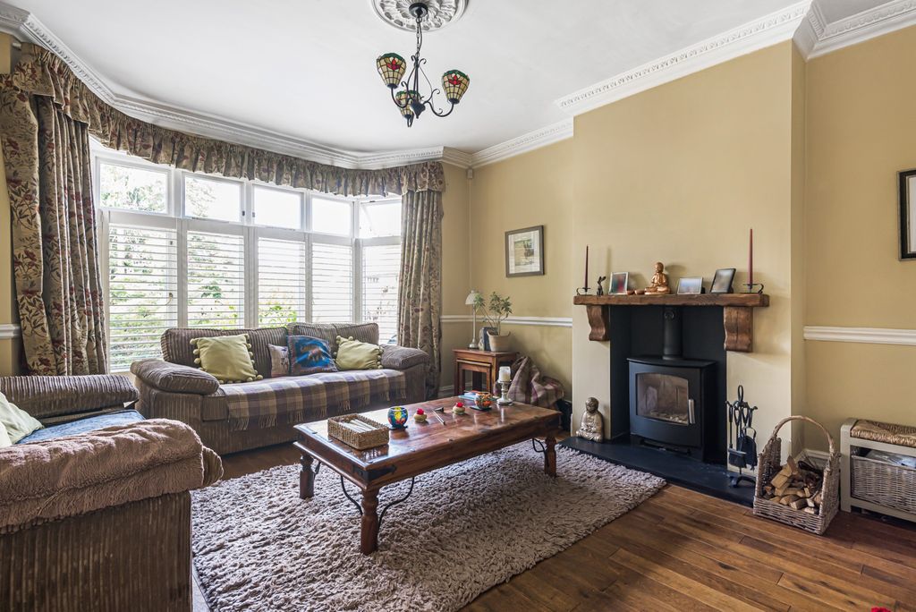 Property photo 3 of 29