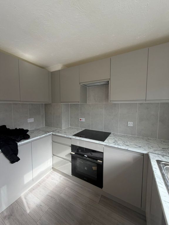 Property photo 2 of 7 Gallery