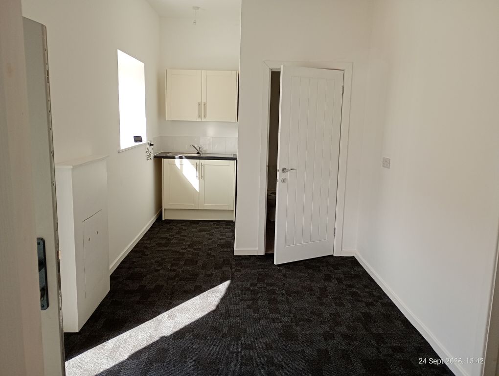 Property photo 3 of 5