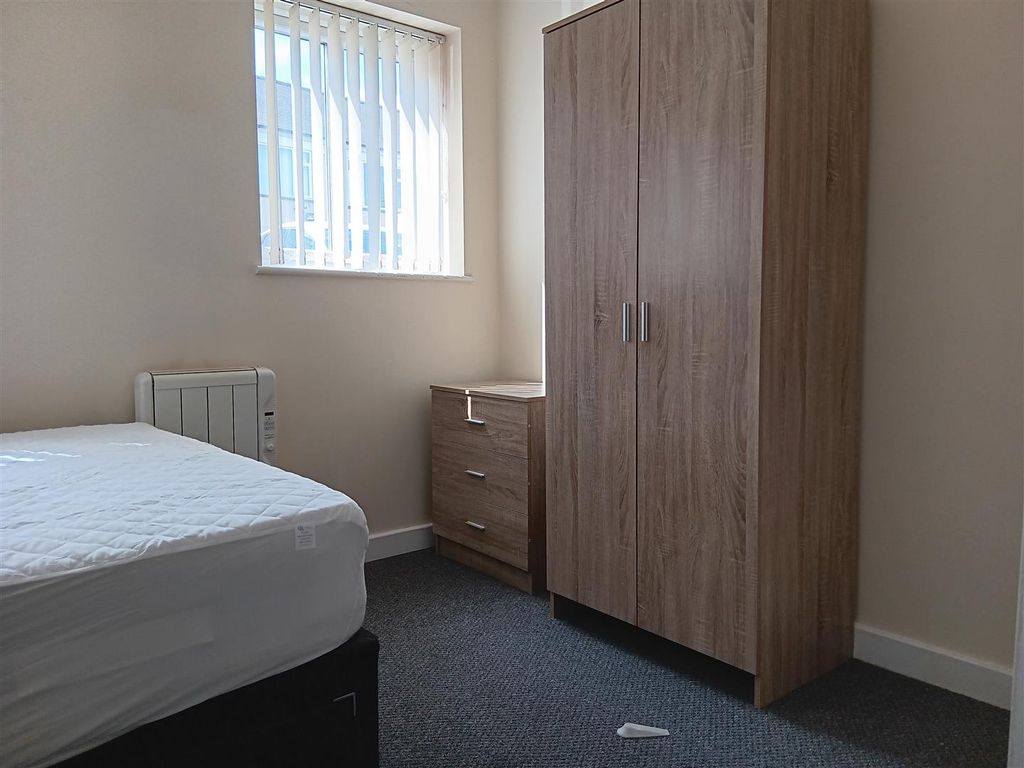 Property photo 2 of 4 1000022039 (002).Jpg