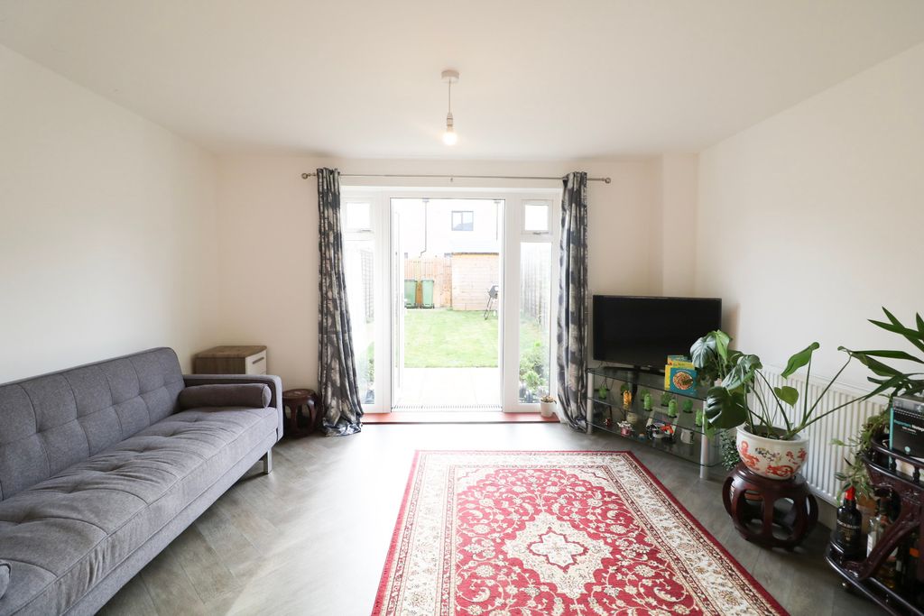 Property photo 2 of 17 Living Room1.3