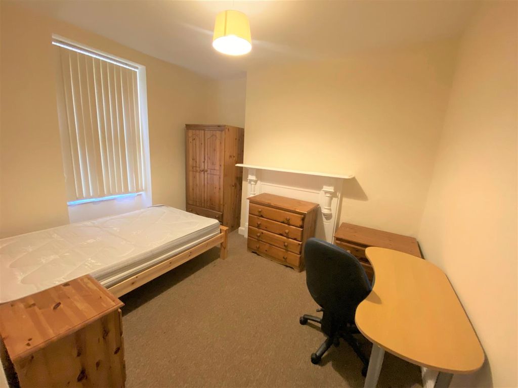 Property photo 1 of 9 B1.Jpg