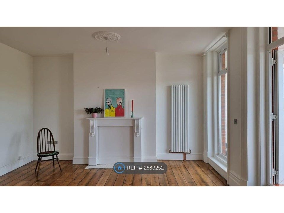 Property photo 2 of 26