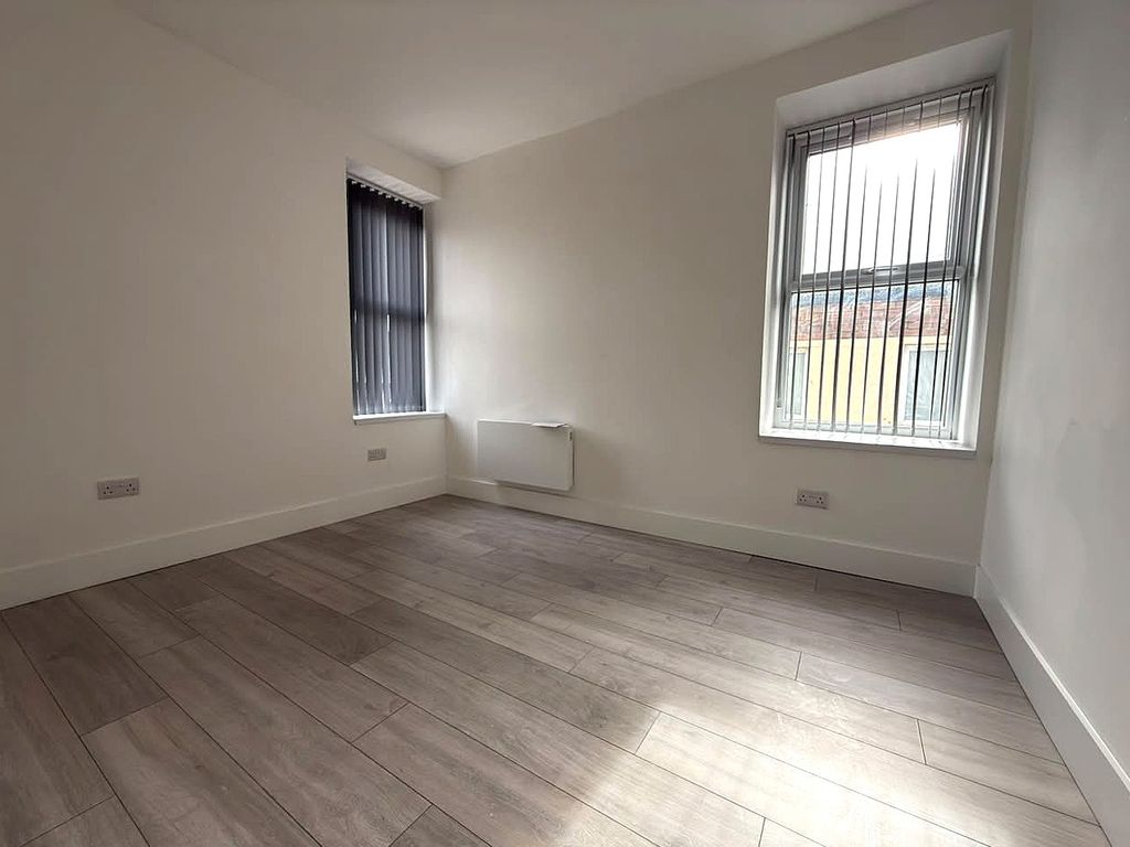 Property photo 3 of 5