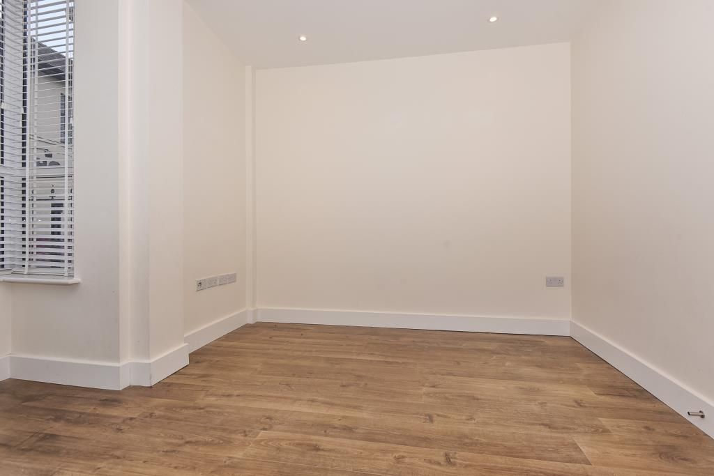 Property photo 3 of 9 Living Area