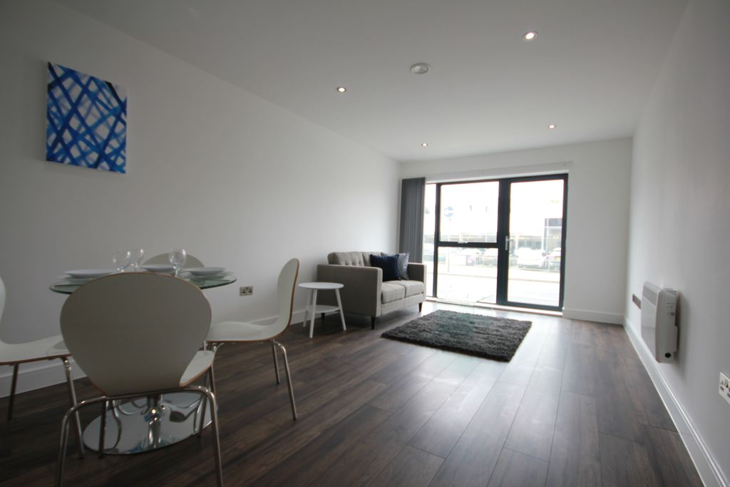 Property photo 2 of 8