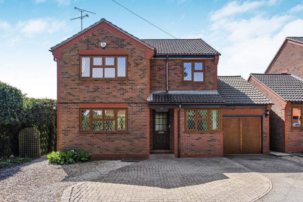 Property photo 1 of 25 Front