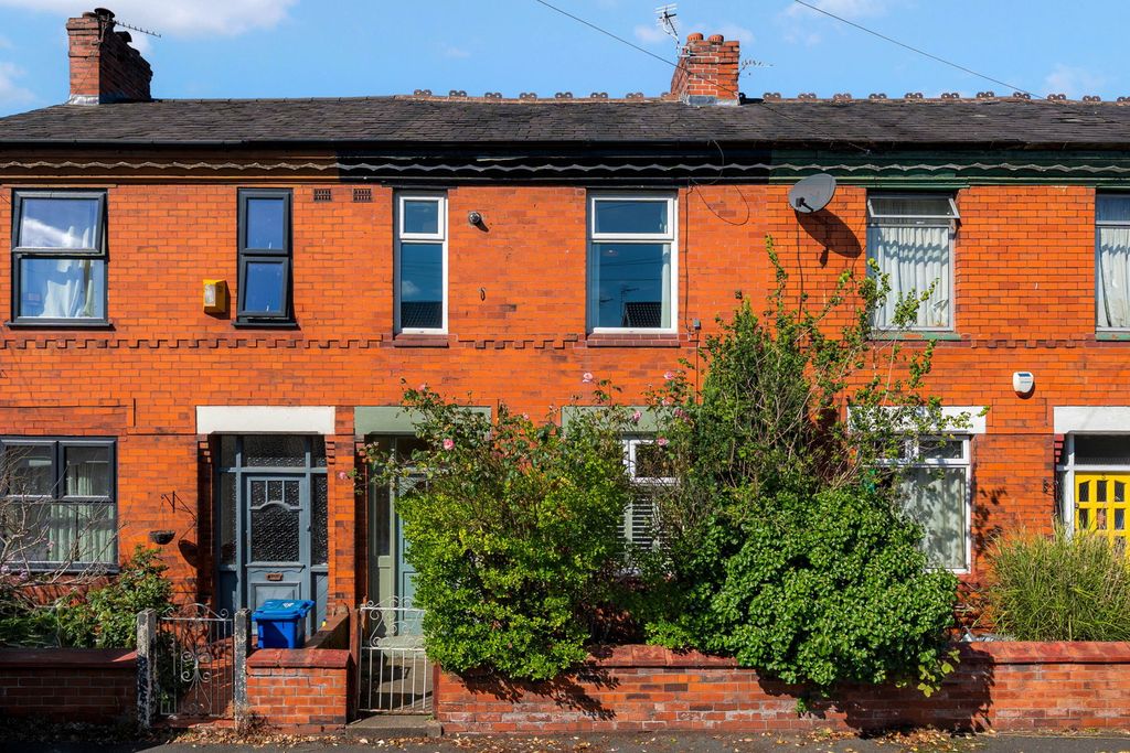 Property photo 1 of 23