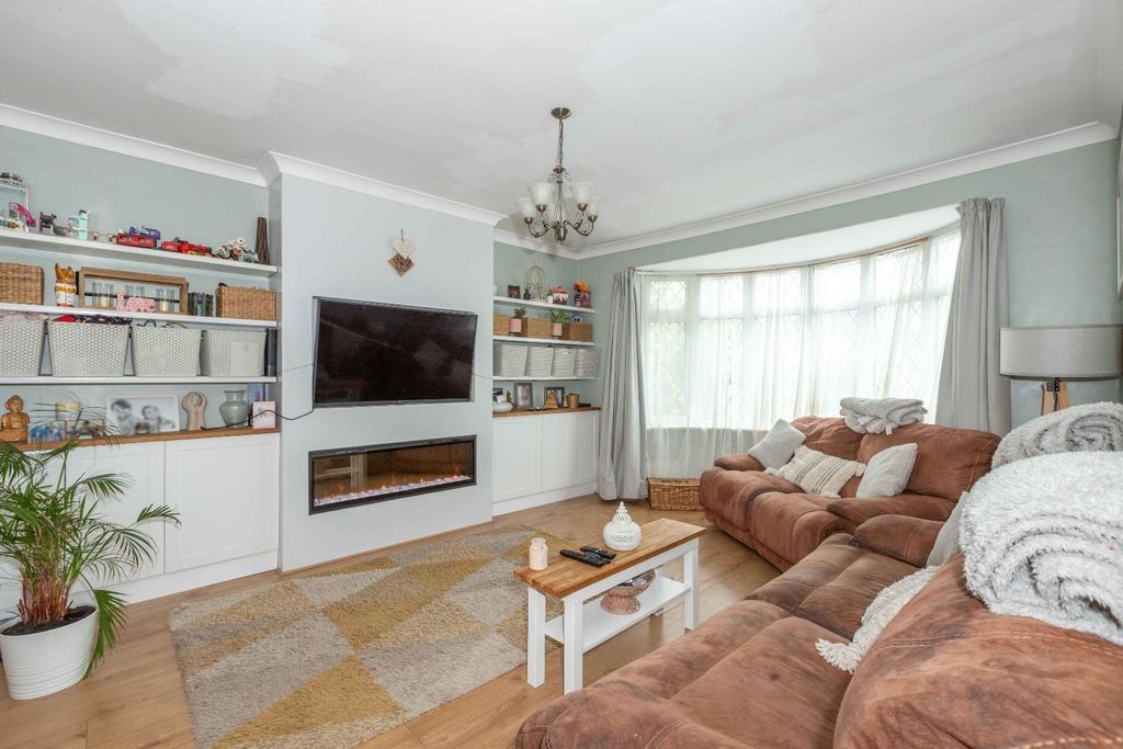 Property photo 2 of 23 Griffith-13.Jpg